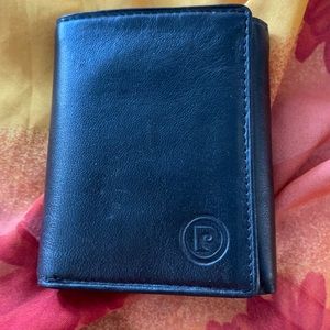 Black men’s leather wallet Pierre Cardin boutique